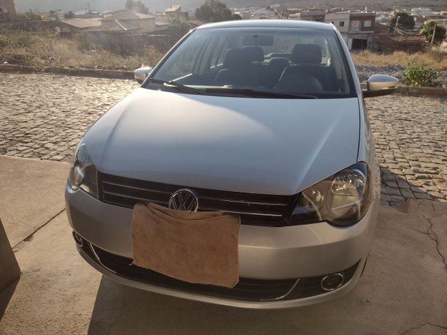 VENDO POLO SEDAN COMFORTLINE 1.6