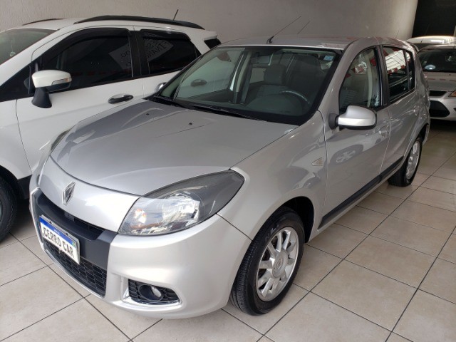 RENAULT SANDERO PRIVILEGE 1.6 AUTOMATICO 48.000KM 2014