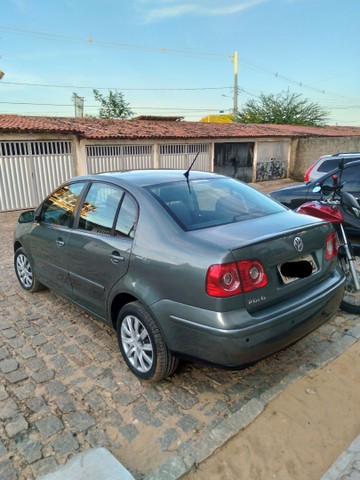 VENDE-SE POLO SEDÃ 2011