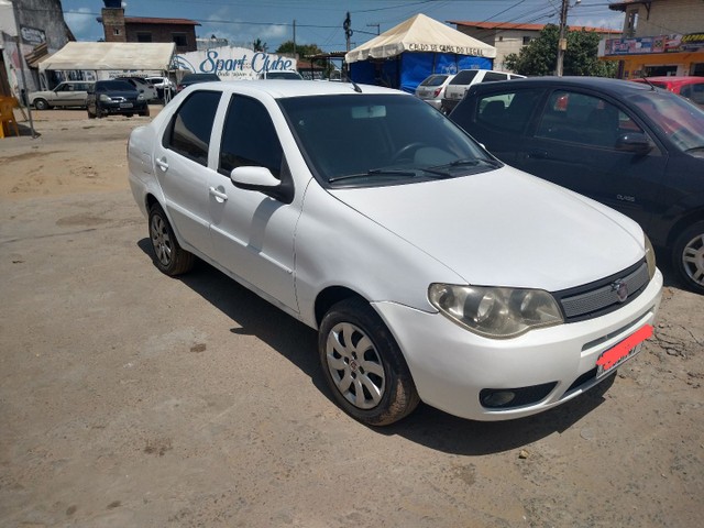 VENDO OU TRONCO UM SIENA NO GNV