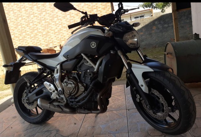 YAMAHA MT07