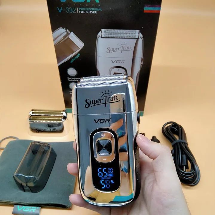 Shaver aparador- barbeador VGR SILVER//usb/3 velocidades/lâmina titânio hipoalêrgica/0 gap