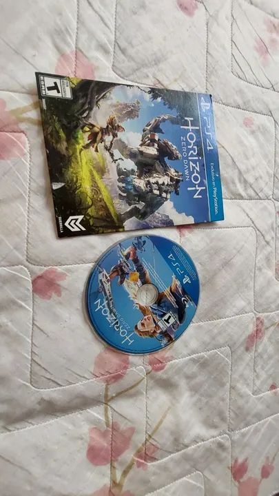 JOGO PS4 ORIGINAL HORIZON SÓ VENDA NÃO TROCO POR NADA  - Foto 3