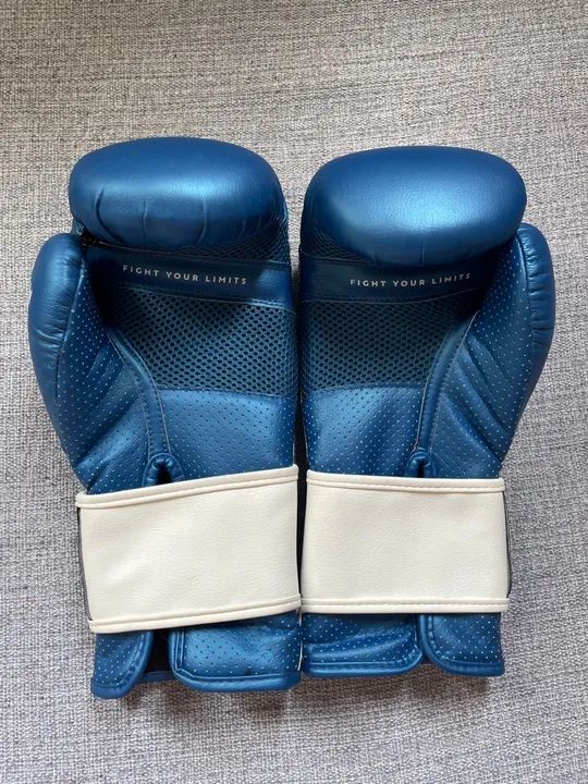 Luvas de Boxe 12oz Azul Metálica - Novas  - Foto 3