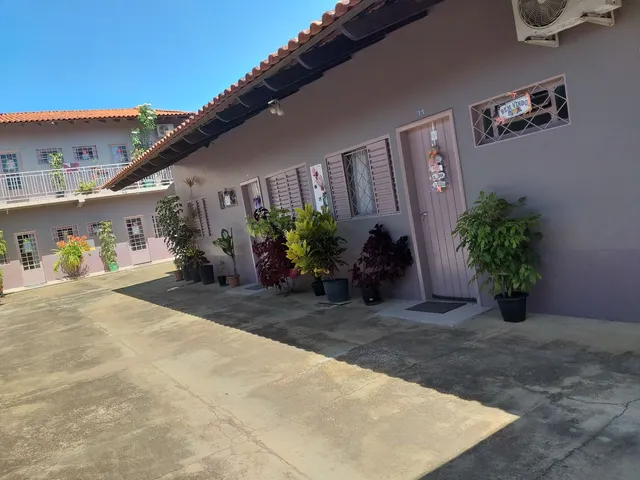 FLAT MOBILIADO para solteiro ou casal s/ filho.