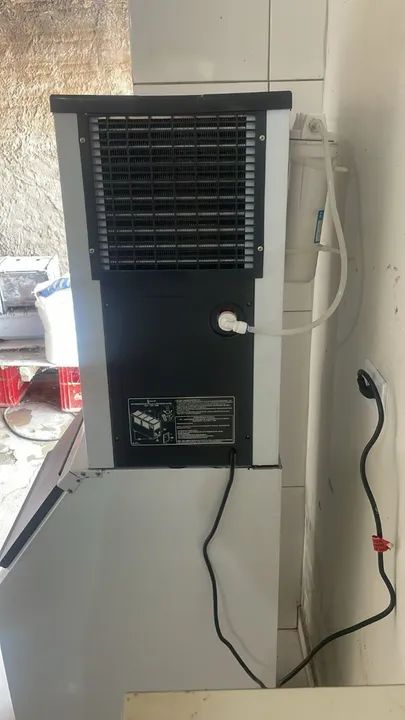 Maquina de Gelo 75/70 Kg - Foto 3