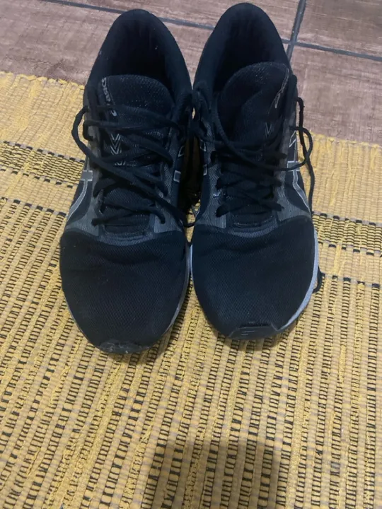 Tenis Asícs 41 no estado