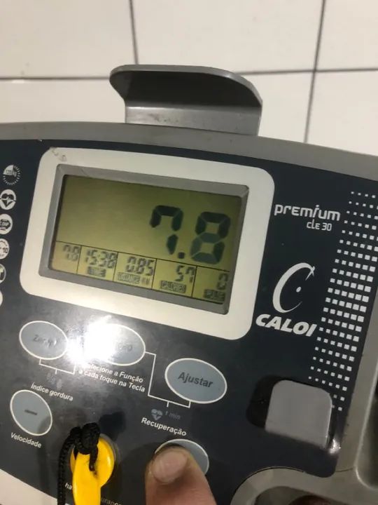 Esteira Caloi Cle 30 com lona nova  - Foto 4