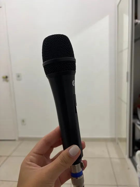 Microfone Condensador com Fio para Gravação de Áudio