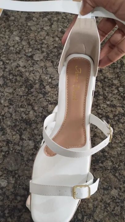 Sandália feminina . - Foto 4