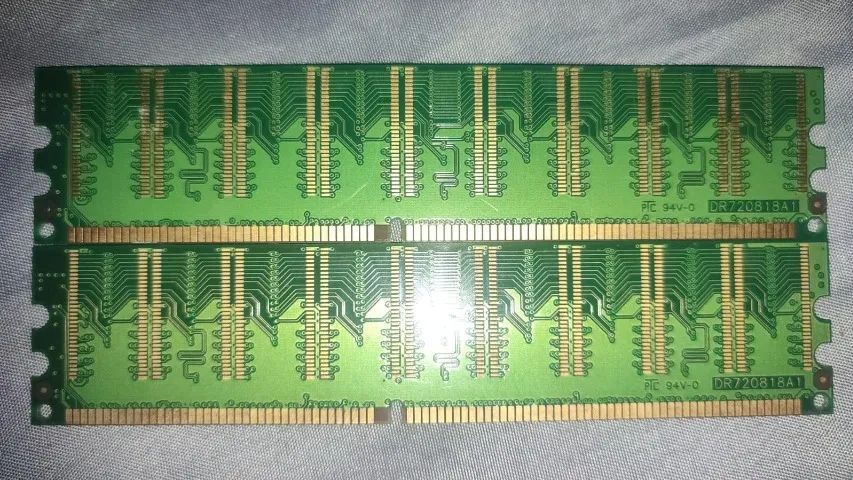 2 Memorias Itaucom 256mb64317907807618121