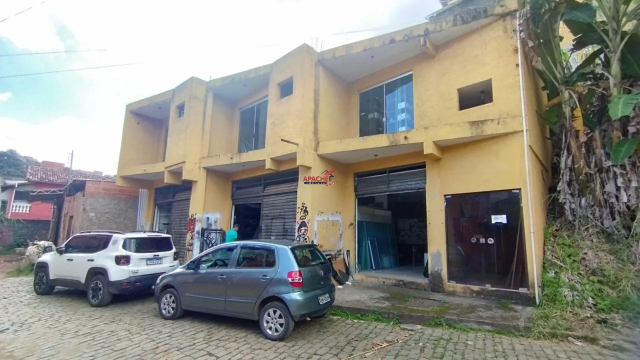 Prédio em construção a venda, estrutura para 3 andares no bairro Lourdes em Viçosa - MG