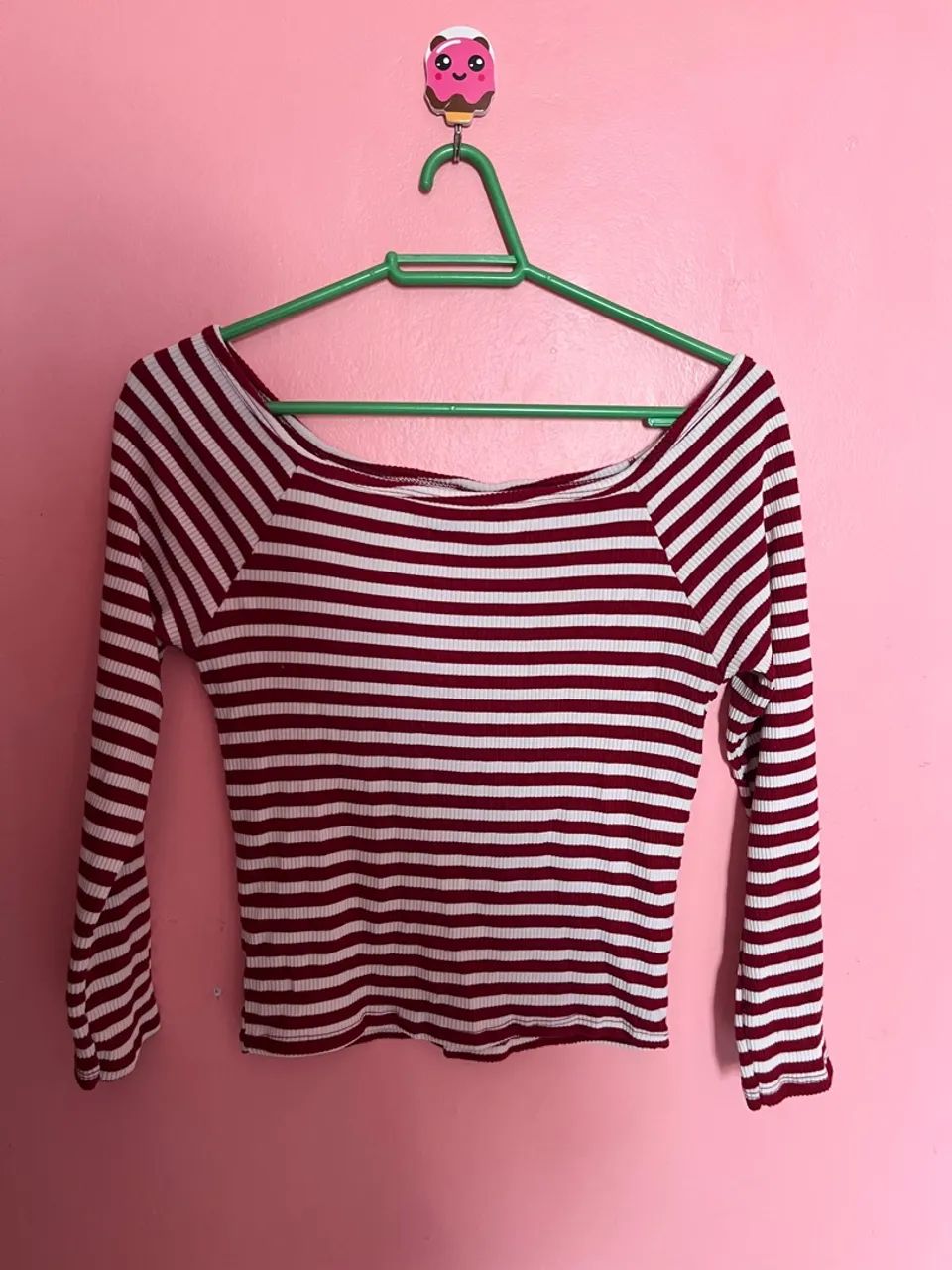 Blusa listrada vinho e branco TAM P