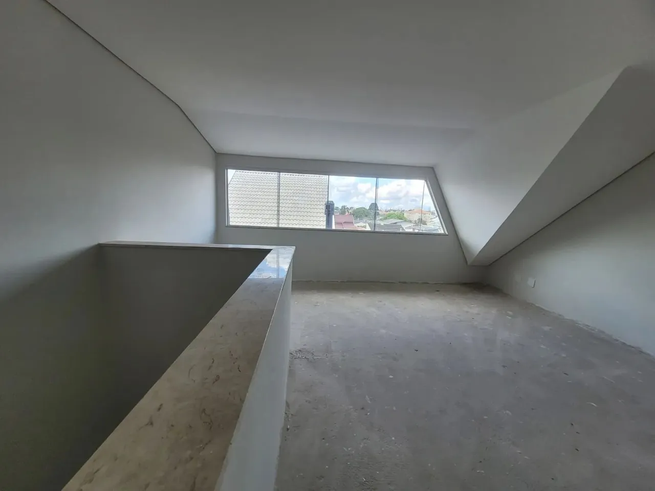 SOBRADO com 3 dormitórios à venda com 129.04m² por R$ 680.000,00 no bairro Fazendinha - CU