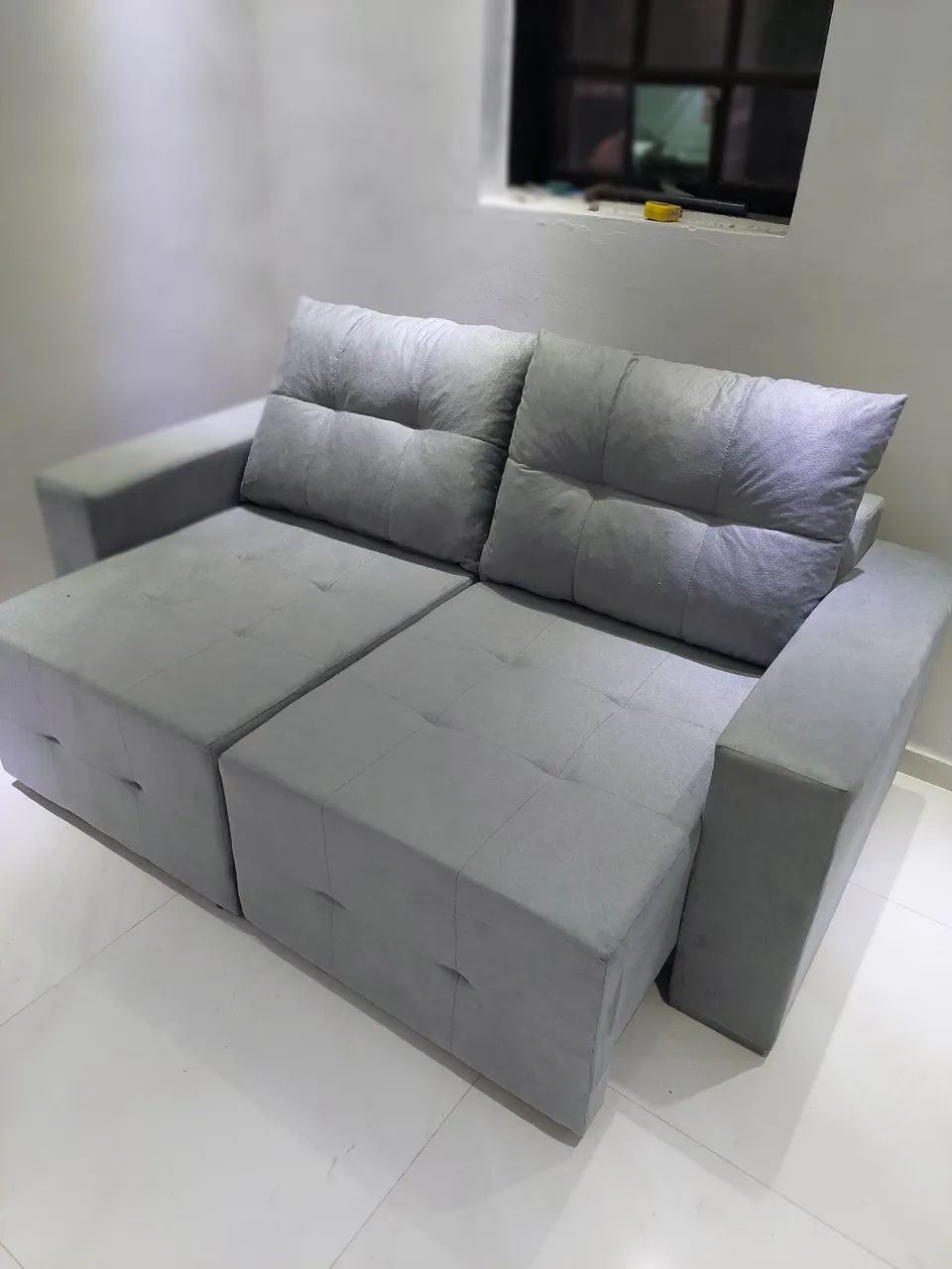 Sofá Retrátil 2 Lugares 180cm Almofadas Soltas Cinza