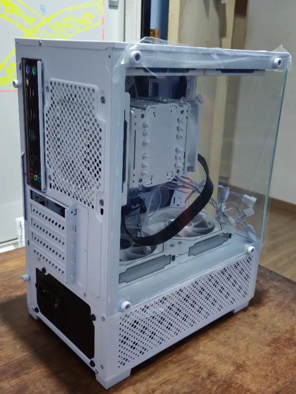 PC GAMER FULL WHITE - 32GB / 1TB NVMe / 600W - Foto 4