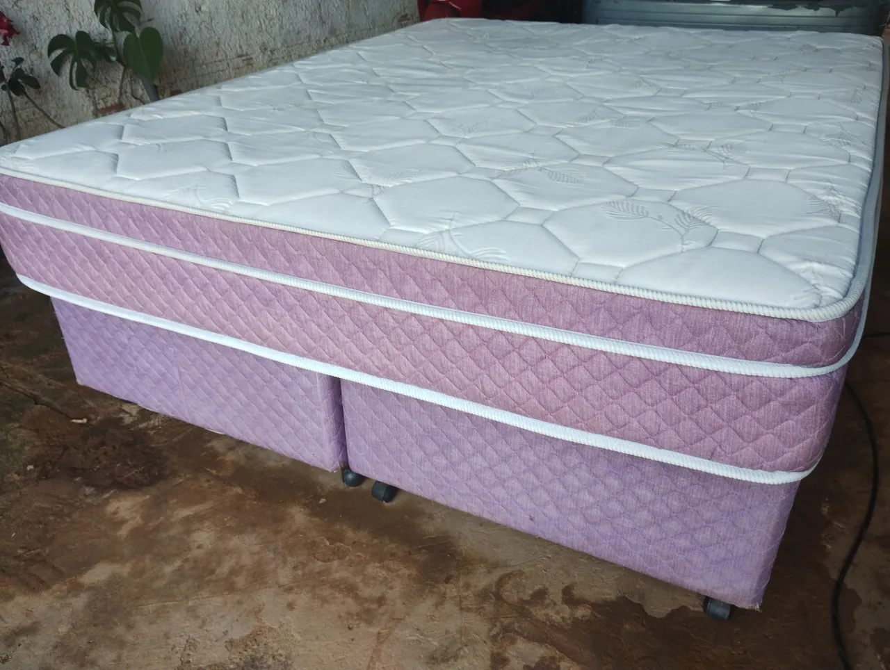 Cama Queen
