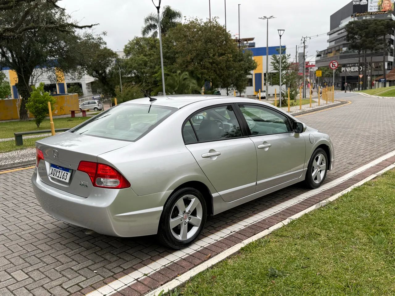 Honda Civic Sedan LXS 1.8/1.8 Flex 16V Mec. 4P 2009 - Foto 4