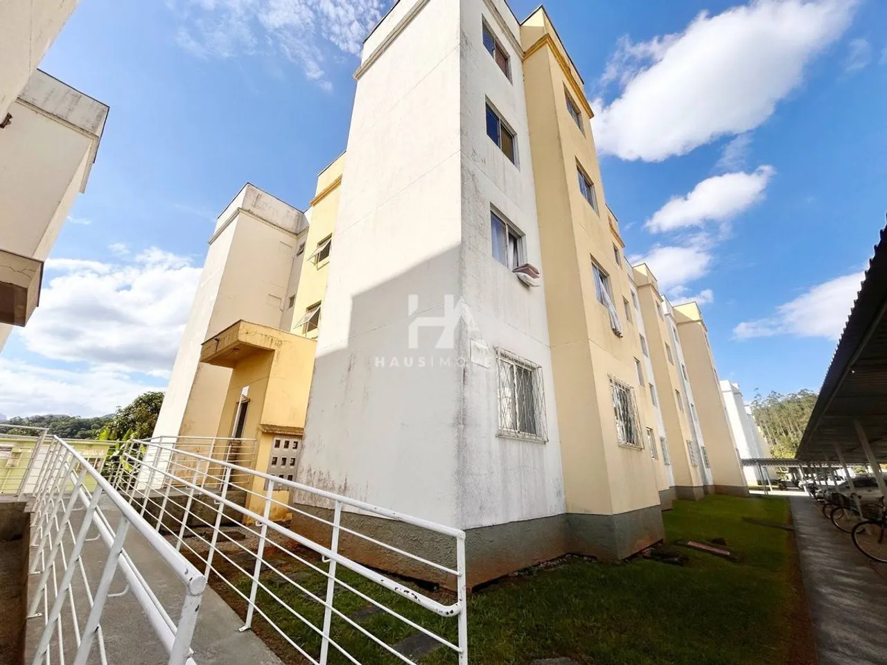 Apartamento para Aluguel - 2 Dormitórios em Ribeirão Cavalo, 42 m² de Área Útil