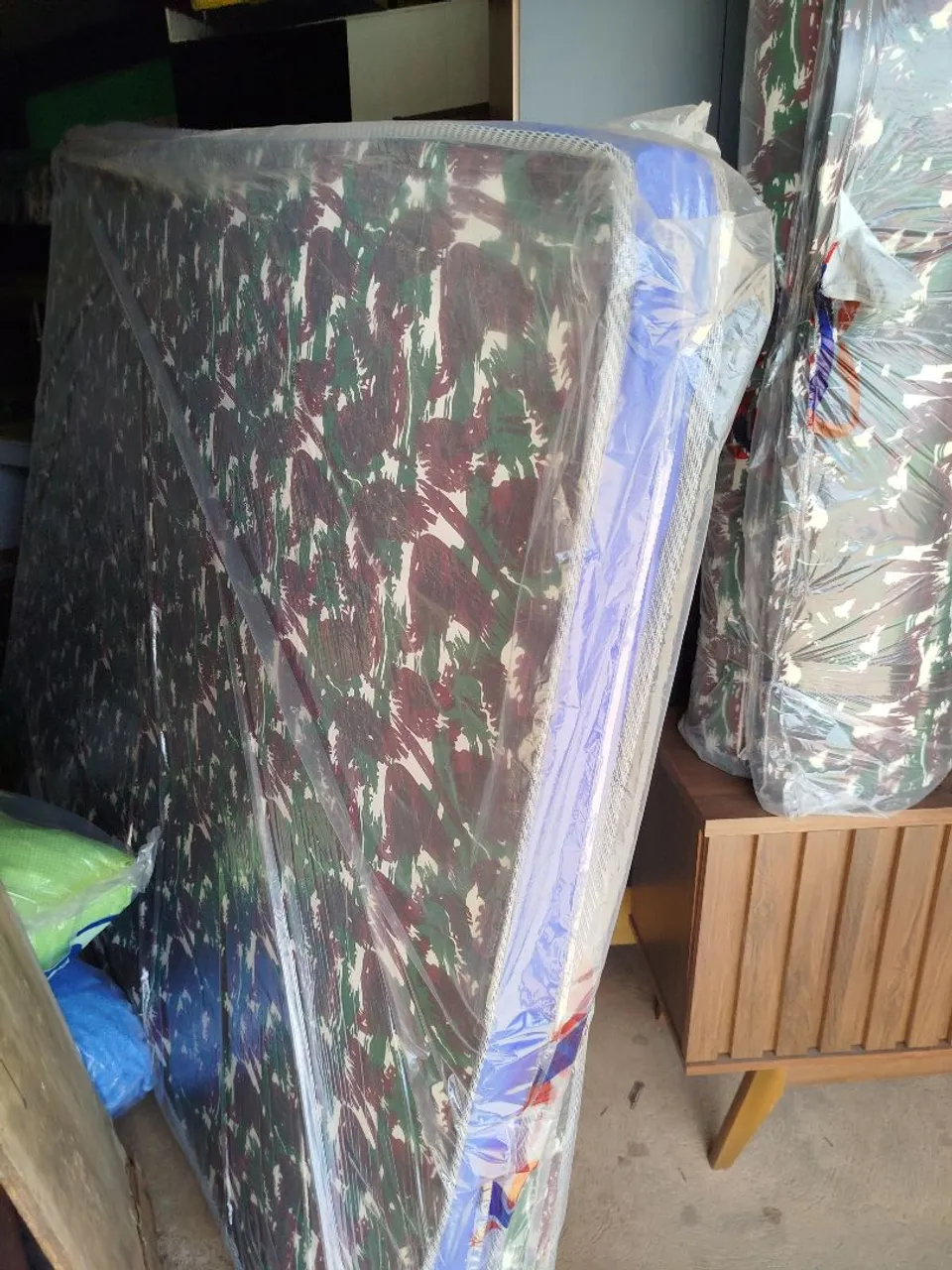 Colchonete casal 138x7 d20 para acampar.