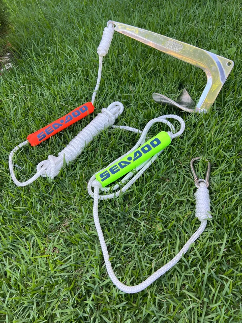 Conjunto âncora de 2,5kg com cabo e flutuadores