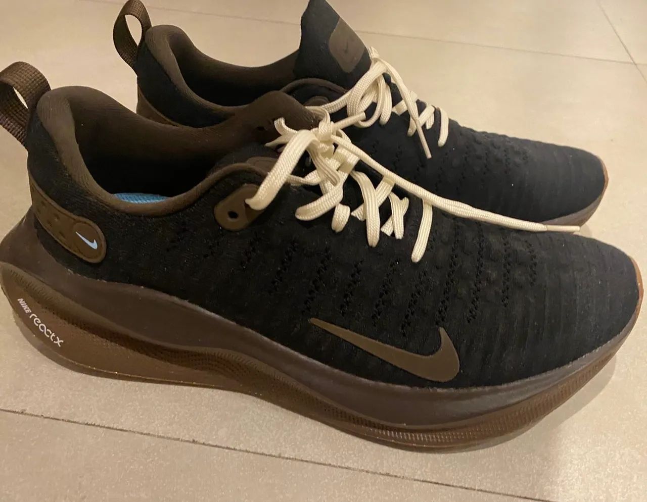 Tênis Nike React - Unissex - USADO 