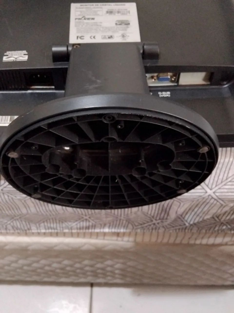 MONITOR PROVIEW 19 POLEGADAS Com defeito  - Foto 5