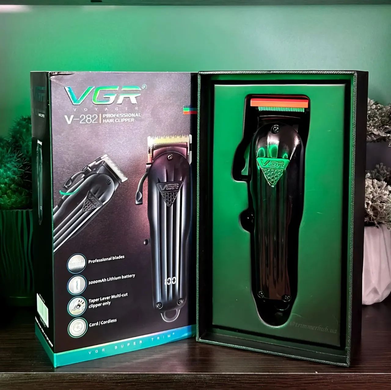 Máquina de cortar cabelo profissional VGR