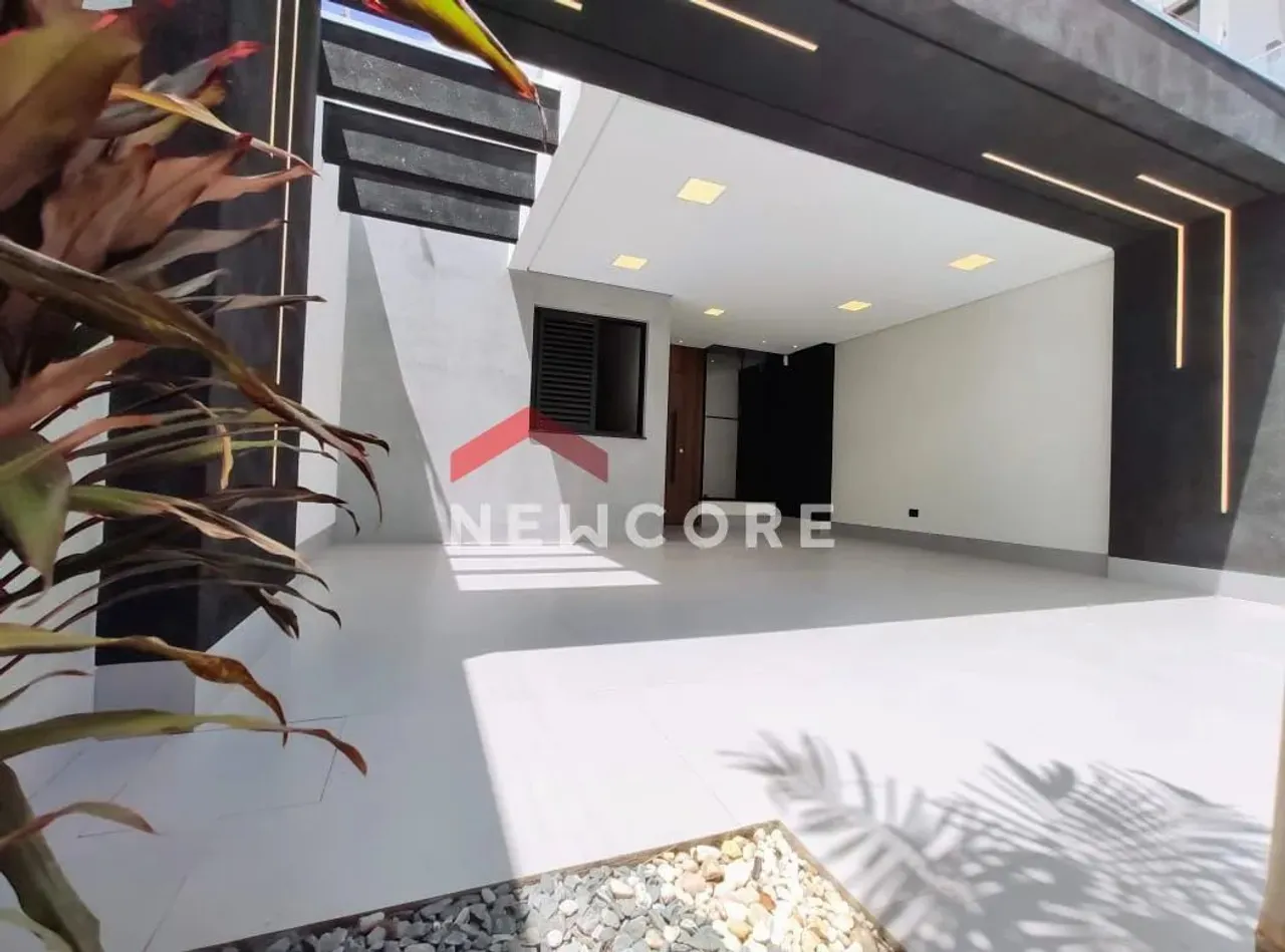 Casa em Rua Pioneiro Mário Buralli - Jardim Fregadolli - Maringá/PR
