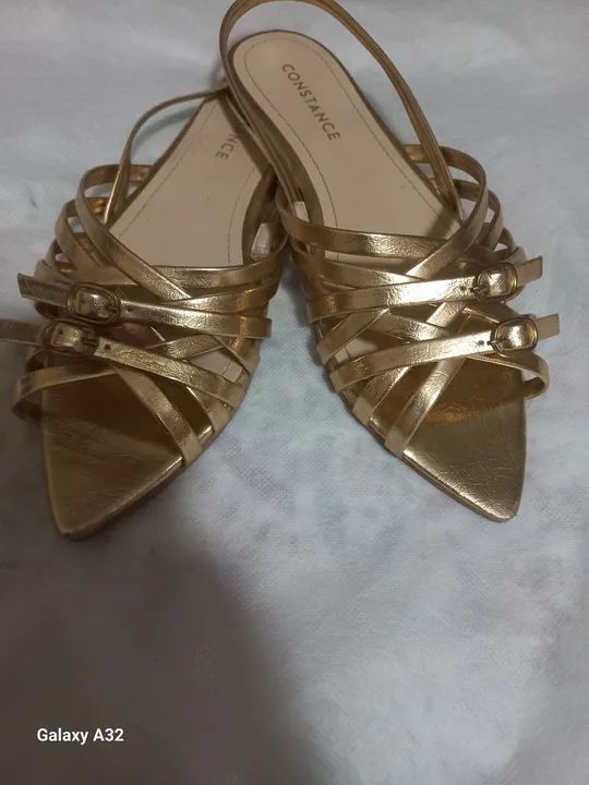 Sandálias Douradas com Strass - Foto 4