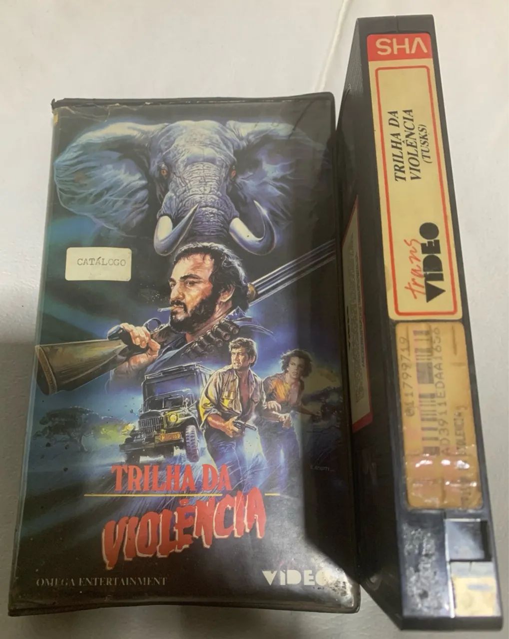 Fita VHS Trilha da Violência (Tusks) - DVD, Blu-Ray e Vídeo