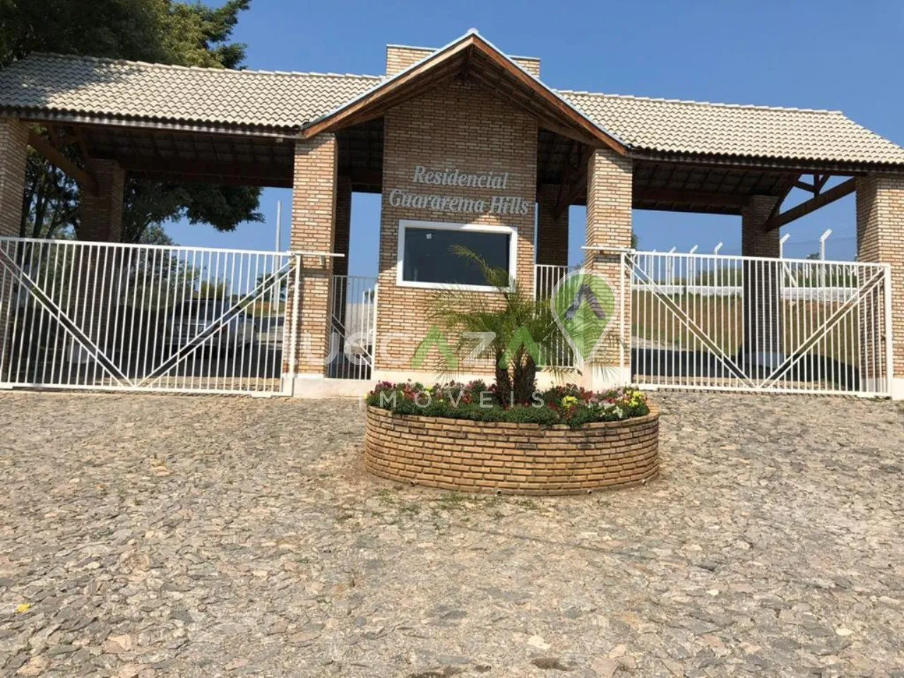 Terreno em condomínio à venda em Guararema-SP, bairro Nogueira, com 1.008m² de área. Aprov