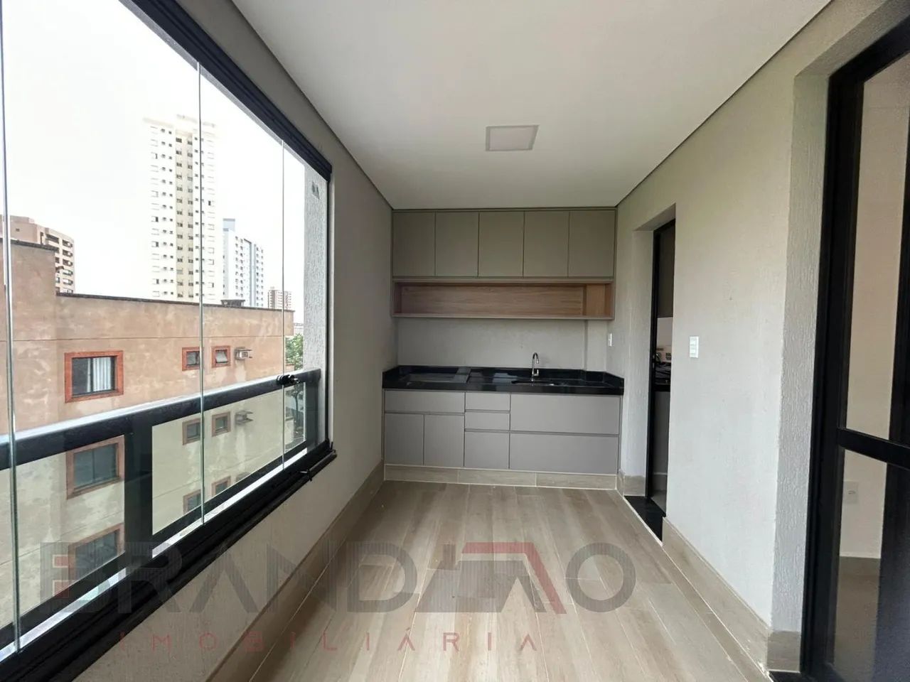 APARTAMENTO Á VENDA NO EDIFÍCIO PLAZA DE ESPAÑA - 143,89m² - 3 SUÍTES + LAVABO, COMPLETO E - Foto 5