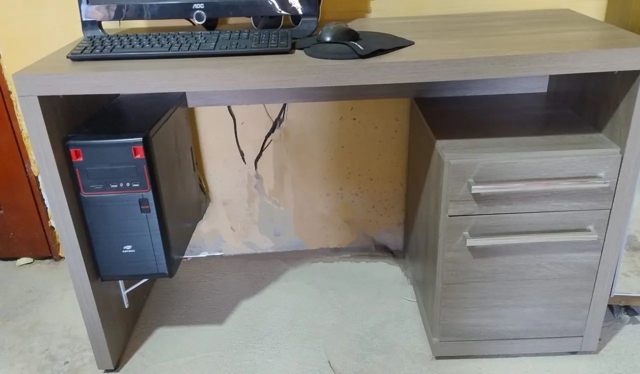 Mesa de estudo ou escritório