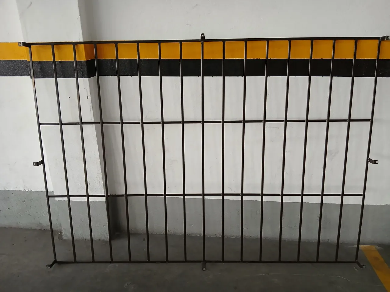 Grade de proteção em aço para janela