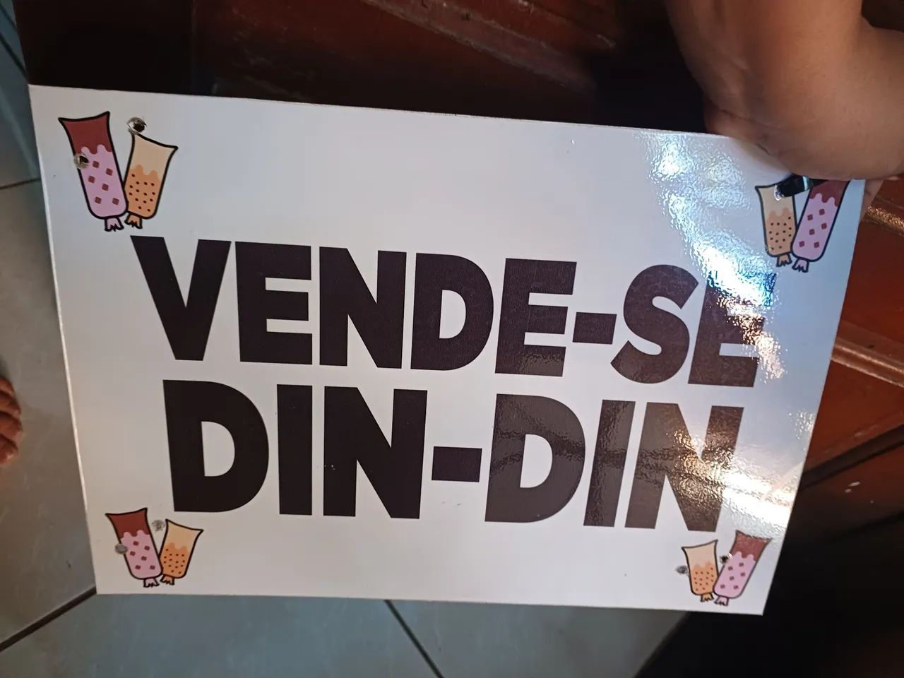 PLACA VENDE-SE DINDIN material resistente a prova de chuva e sol