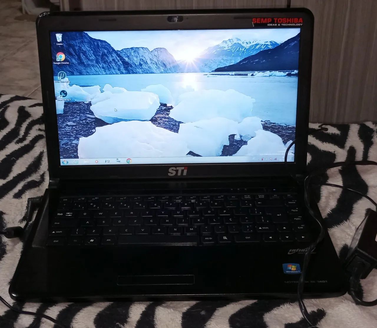 Notebook SEMP TOSHIBA STI para uso ou retirada de peças 