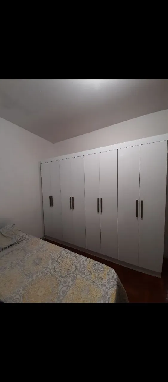 Guarda-roupa grande