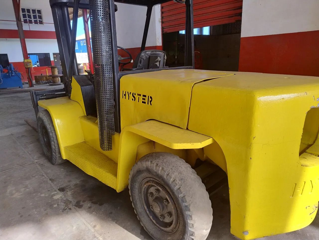 Vendo empilhadeira Huster ano 2001 - Foto 2