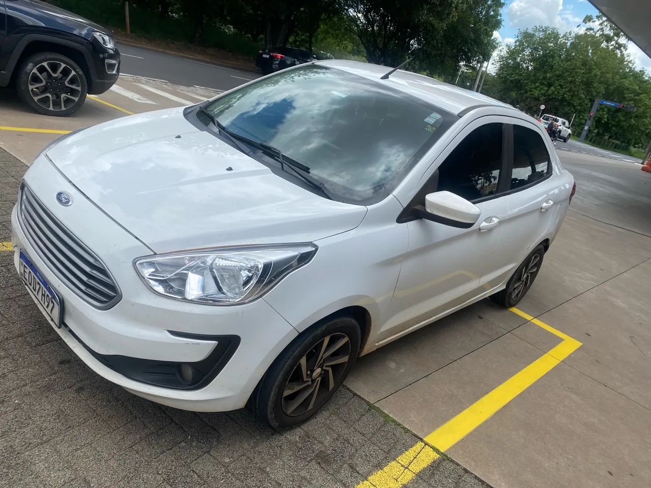 Ka sedan - motor novo, freios novos, suspensão nova, pneus novos.