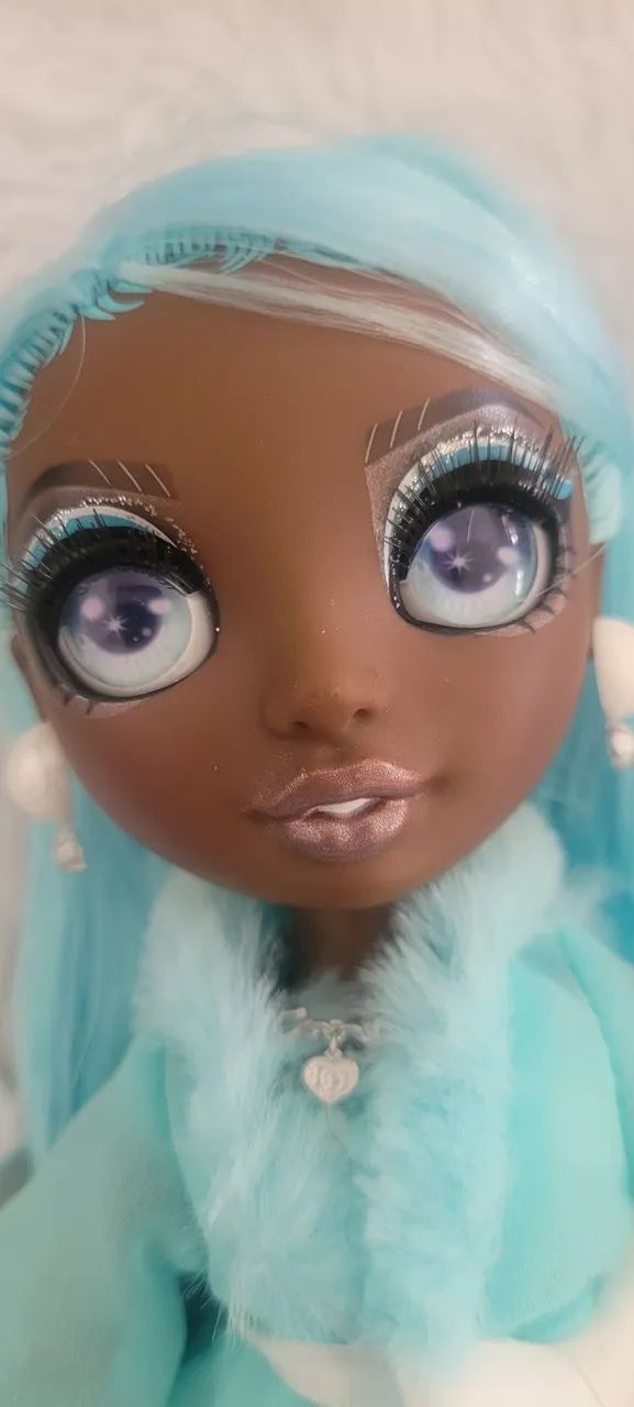 Boneca Rainbow High Robin Slumber Party - Foto 3