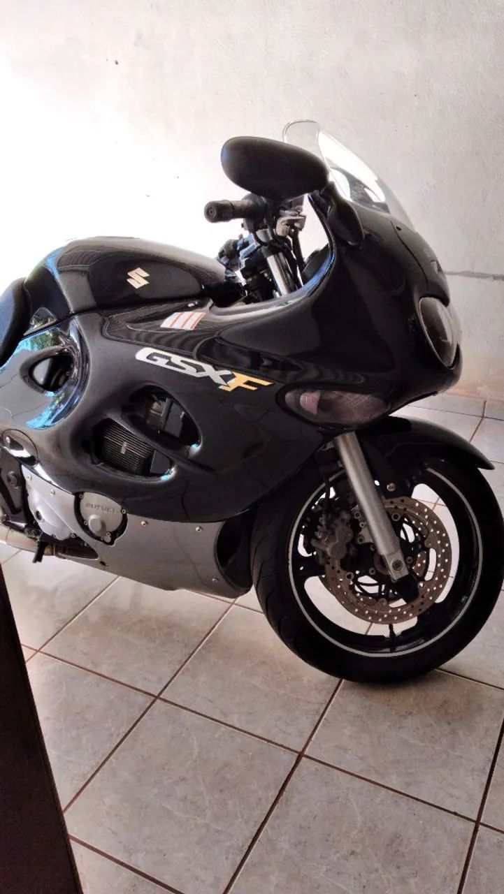 moto suzuki gsx750