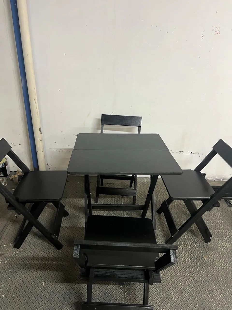 Kit mesa 70x70 dobrável + 4 cadeiras 