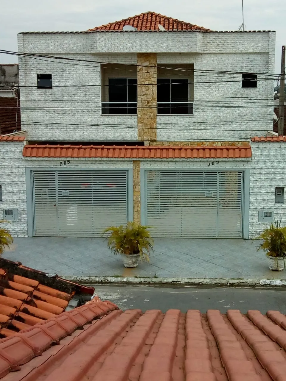 Sobrado na prai Grande a venda, 110 m² com 3 quartos em 3 vagas - Jd. Real Praia Grande -