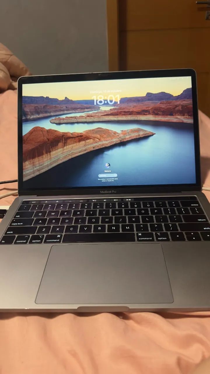 macbook pro 13 2019