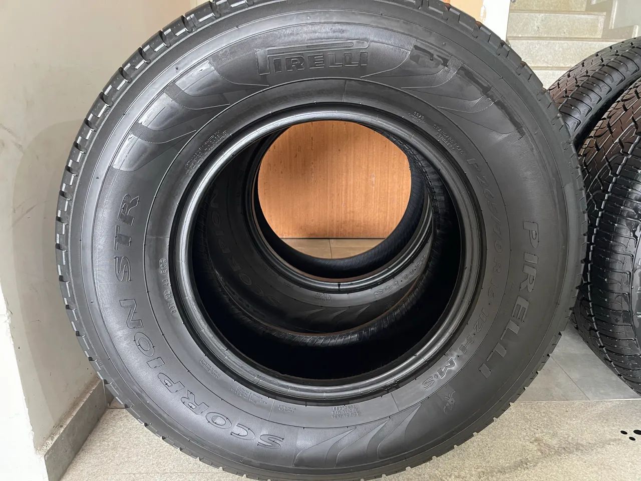 Pneus 265/70R16 PIRELLI SCORPION - Foto 5