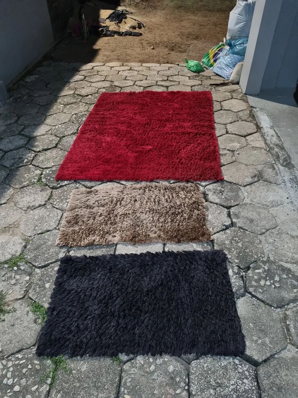 Tapete Peludo Vermelho, preto, nude - Foto 2