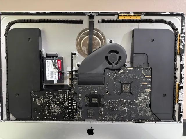 iMac 27 polegadas Modelo A1419. Tela quebrada mas máquina funcionado. 32gb de memória ram. - Foto 3