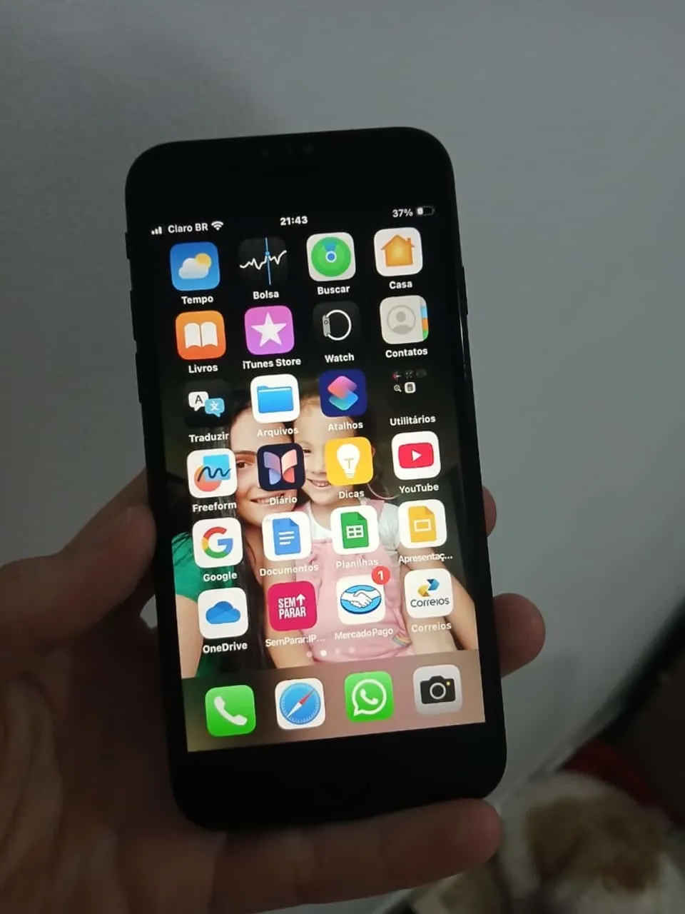 iPhone SE 2 geração zero sem detalhes