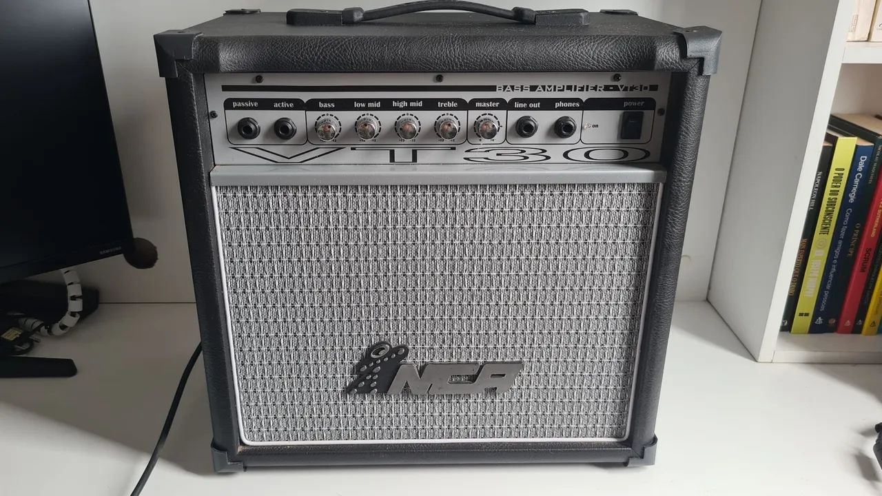 Amplificador de Baixo NCA VT30